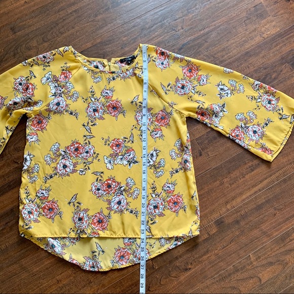 Stitch Fix | Papermoon Laire Crew Neck Floral Top - Picture 4 of 9